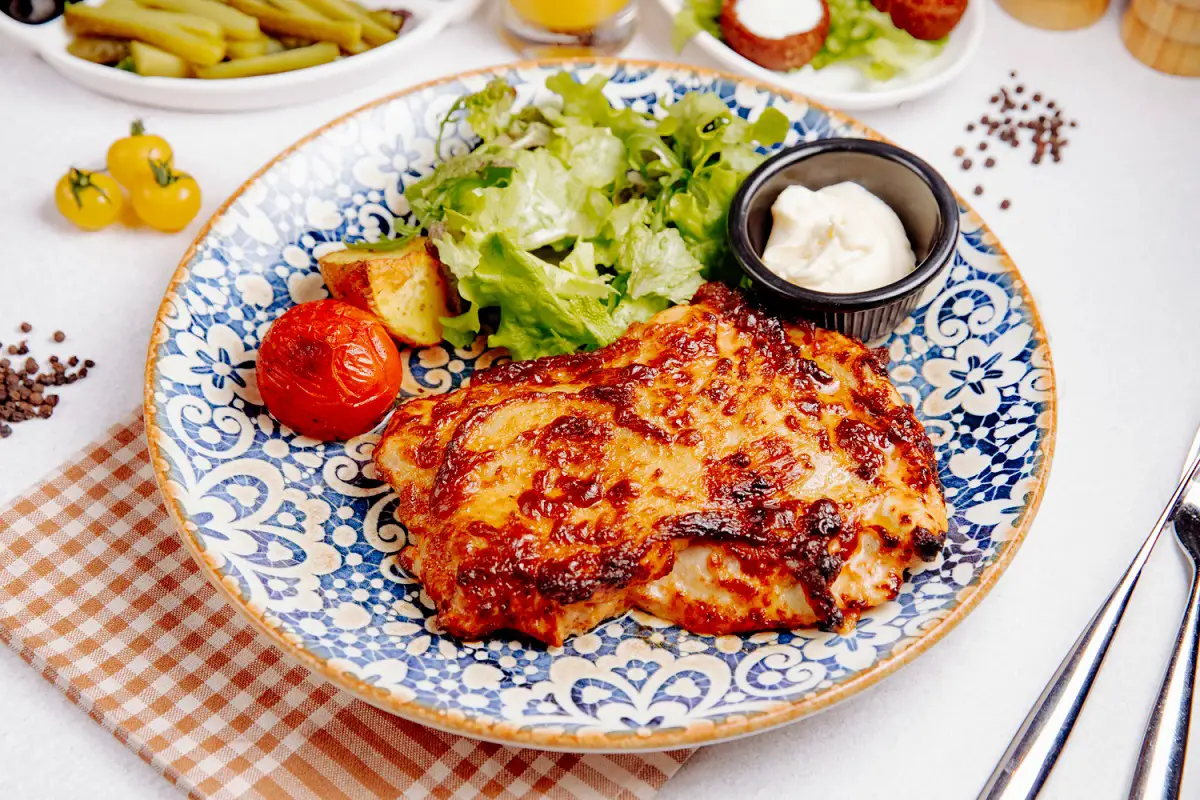 Perfectly cooked chicken fried steak on a plate, embodying the essence of Southern culinary tradition.